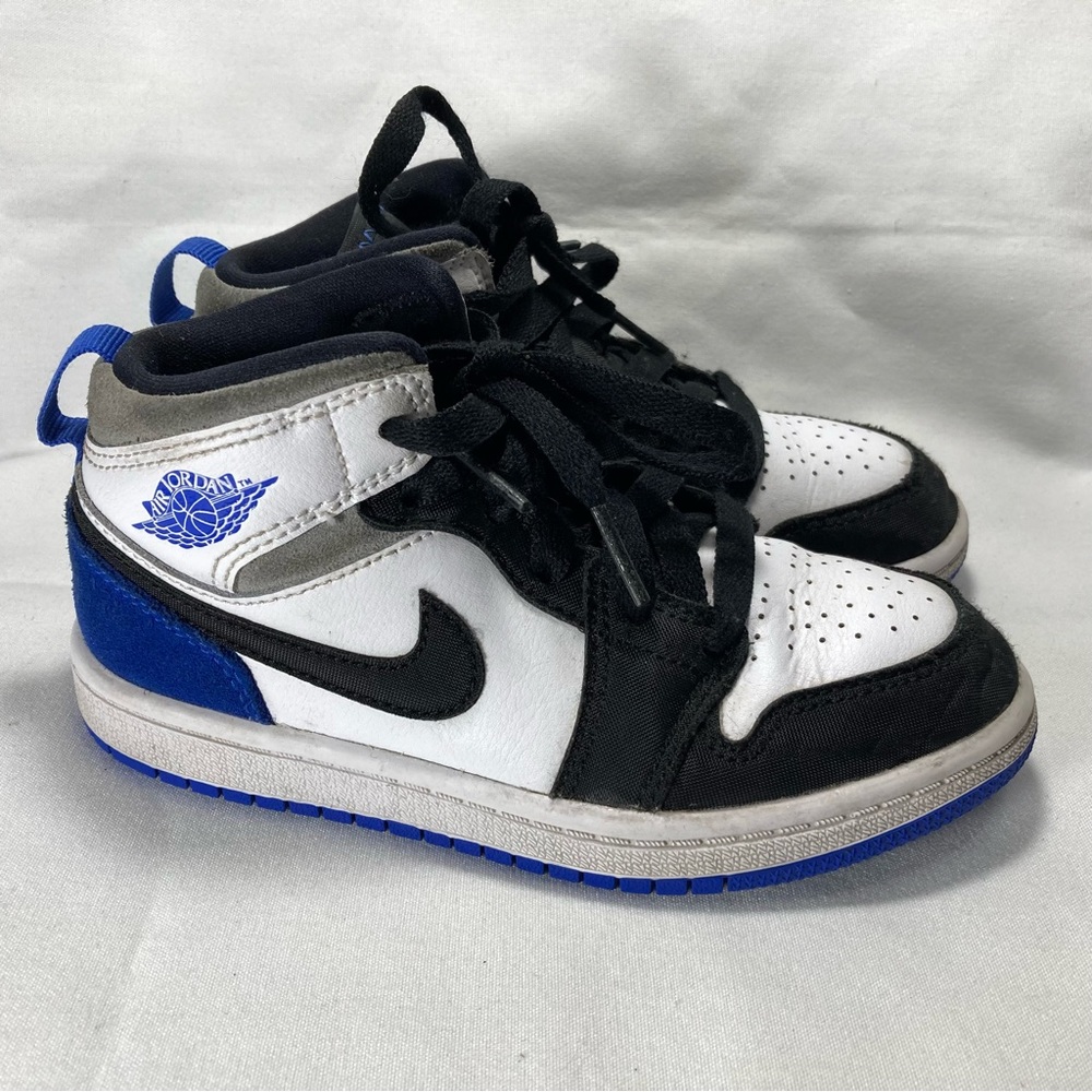 Nike Air Jordan 1 Mid SE GS Royal Black Toe Toddlers Size 12C BQ6932-102